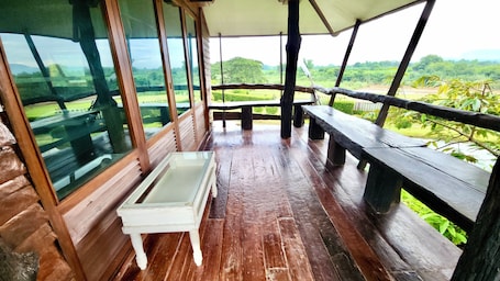 Cottage, 1 King Bed, Balcony, Hill View | Terrace/patio