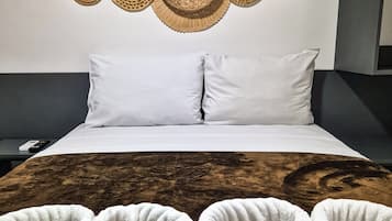 Habitación económica doble | 1 dormitorio y wifi gratis
