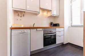 Apartment | 2 bedrooms - Typical Madragoa by Homing (Lisbon)