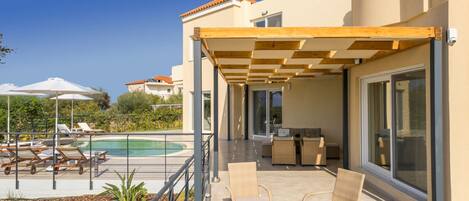 Villa, 3 habitaciones, alberca privada, vista al mar | Terraza o patio