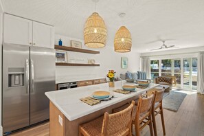 Exterior - Kingston Arms Modern 1BR On Lido Key (Sarasota)