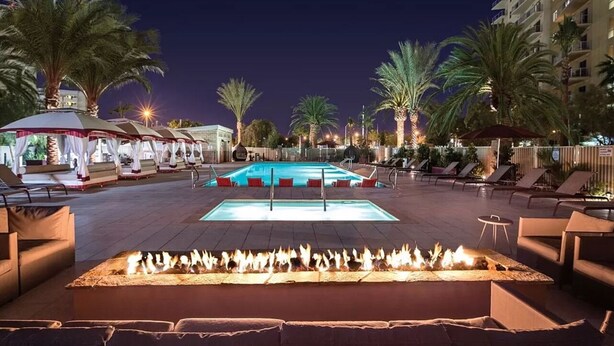 Unclassified image, 1 of 25, button - Luxury 2-bedroom tower in Las Vegas by the strip near the allegiant Stadium  (Las Vegas)