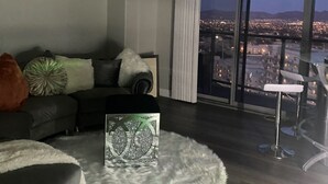 Unclassified image, 3 of 25, button - Luxury 2-bedroom tower in Las Vegas by the strip near the allegiant Stadium  (Las Vegas)