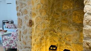 Villa, 2 Bedrooms, Accessible, Smoking | Living area | Books