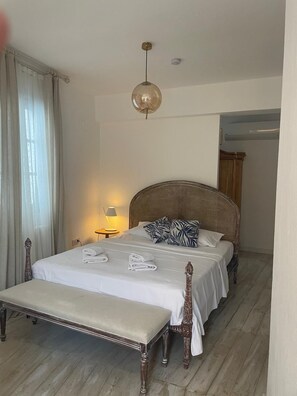 3 soverom, strykejern/-brett, wi-fi og sengetøy