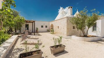 Khuôn viên nơi lưu trú