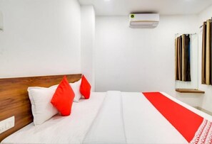 Espacio para trabajar con laptop y wifi gratis