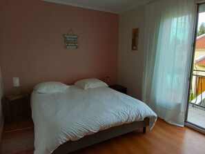 3 間睡房、熨斗/熨衫板、Wi-Fi、床單