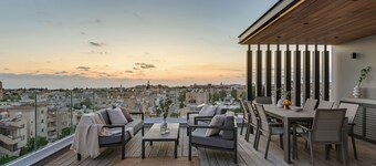 Sanders Olive Shared Pool Apartments