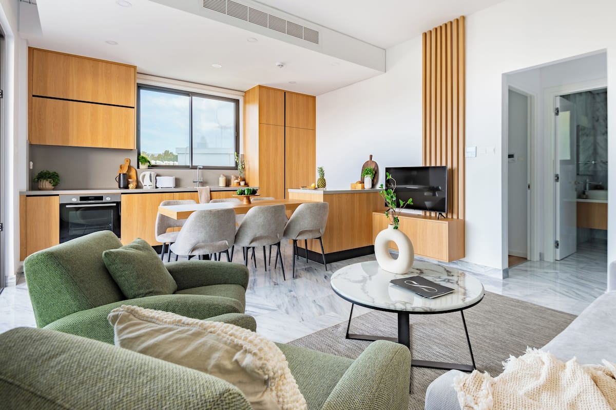 Apartment, 1 Bedroom, Balcony | Living room