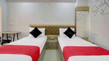 Standard Double or Twin Room | Desk, free WiFi