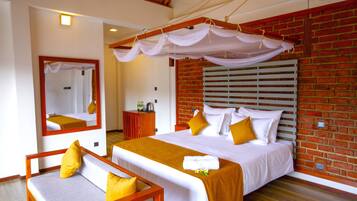 Romantic Double Room, 1 King Bed, Non Smoking, Mountain View | Desk, laptop workspace, soundproofing, iron/ironing board