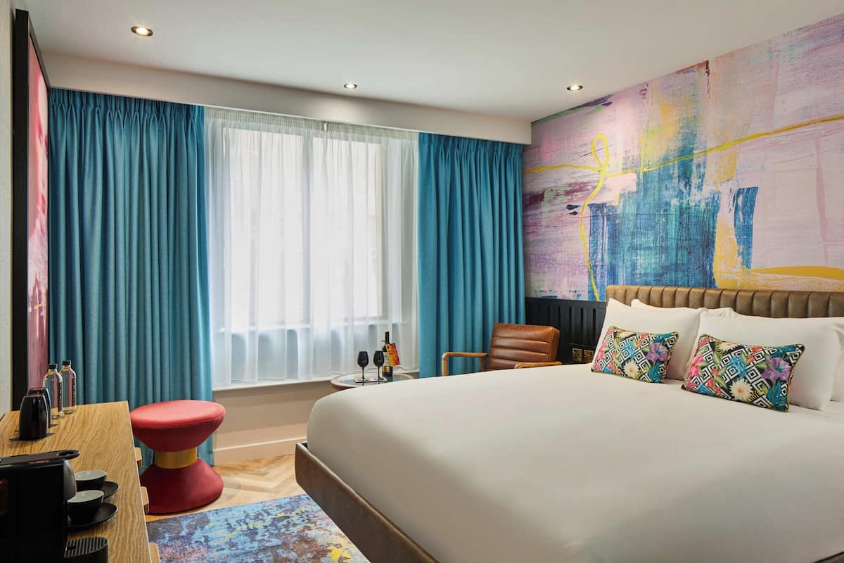 In-room safe, desk, iron/ironing board, WiFi (free)