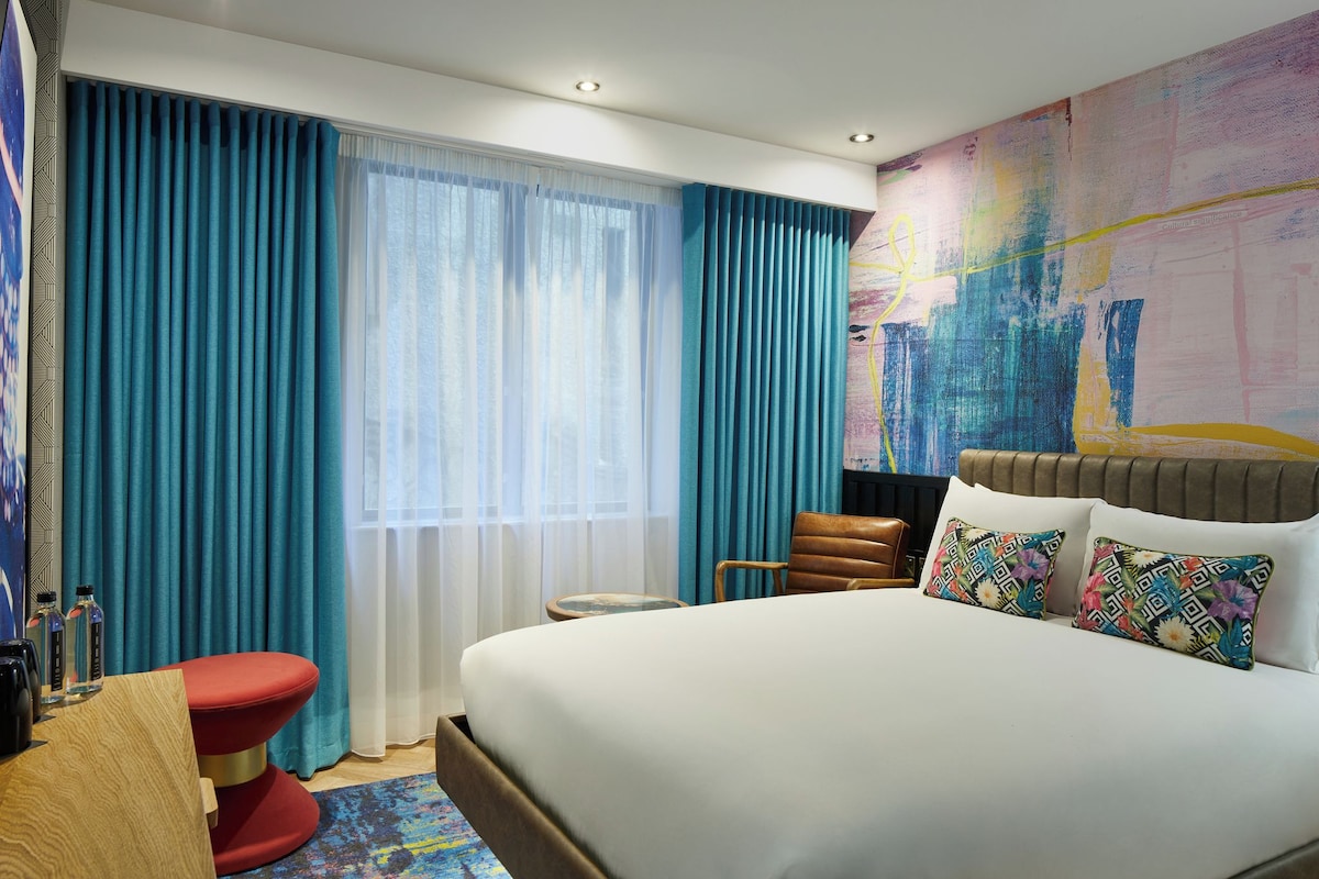 Superior Star with King Bed