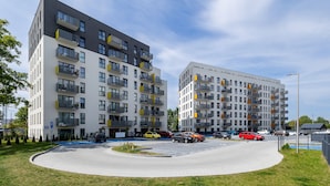 Front of property - Air Conditioned Apartment by Renters (Kraków)