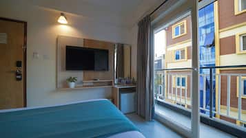 Superior Double Room | Desk, laptop workspace, WiFi (free)