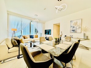 3 bedrooms, free WiFi - Venduras - Elegant 3BR Burj Khalifa View (Dubai)