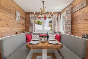 Chalet (3 Bedrooms) | Floor plan