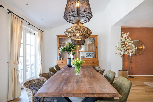 Maison Familiale, 3 chambres, en bord de plage | Coin séjour