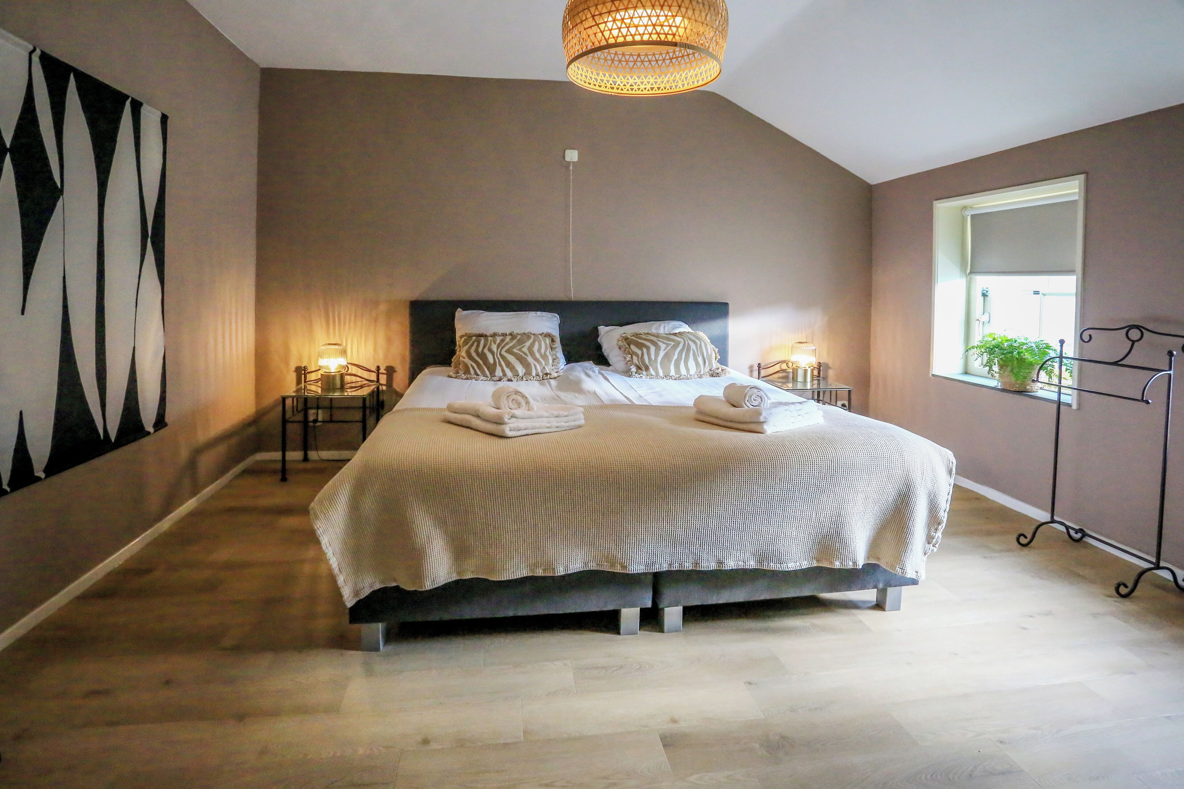 Family House, 3 Bedrooms, Beachside | Desk, free WiFi