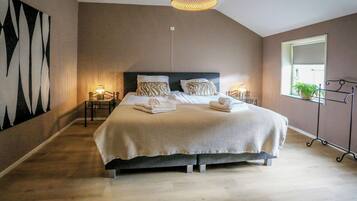 Family House, 3 Bedrooms, Beachside | Desk, free WiFi