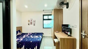 Basic Suite, Refrigerator, City View | Premium bedding, memory-foam beds, minibar, desk