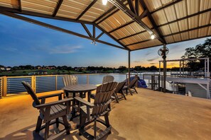 Outdoor dining - The High Life | Concierge Services (Kingsland)
