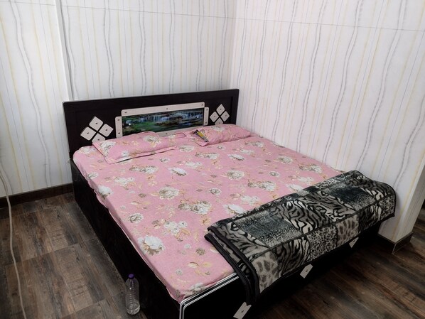 Sınıflandırılmamış resim, 28 üzerinden 1, düğme