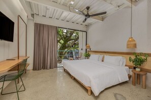 1 室のベッドルーム、デスク、旅行用ベビーベッド、WiFi