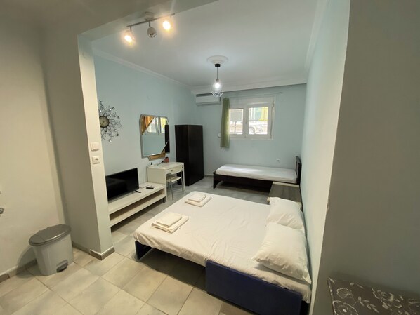 1 bedroom, iron/ironing board, WiFi