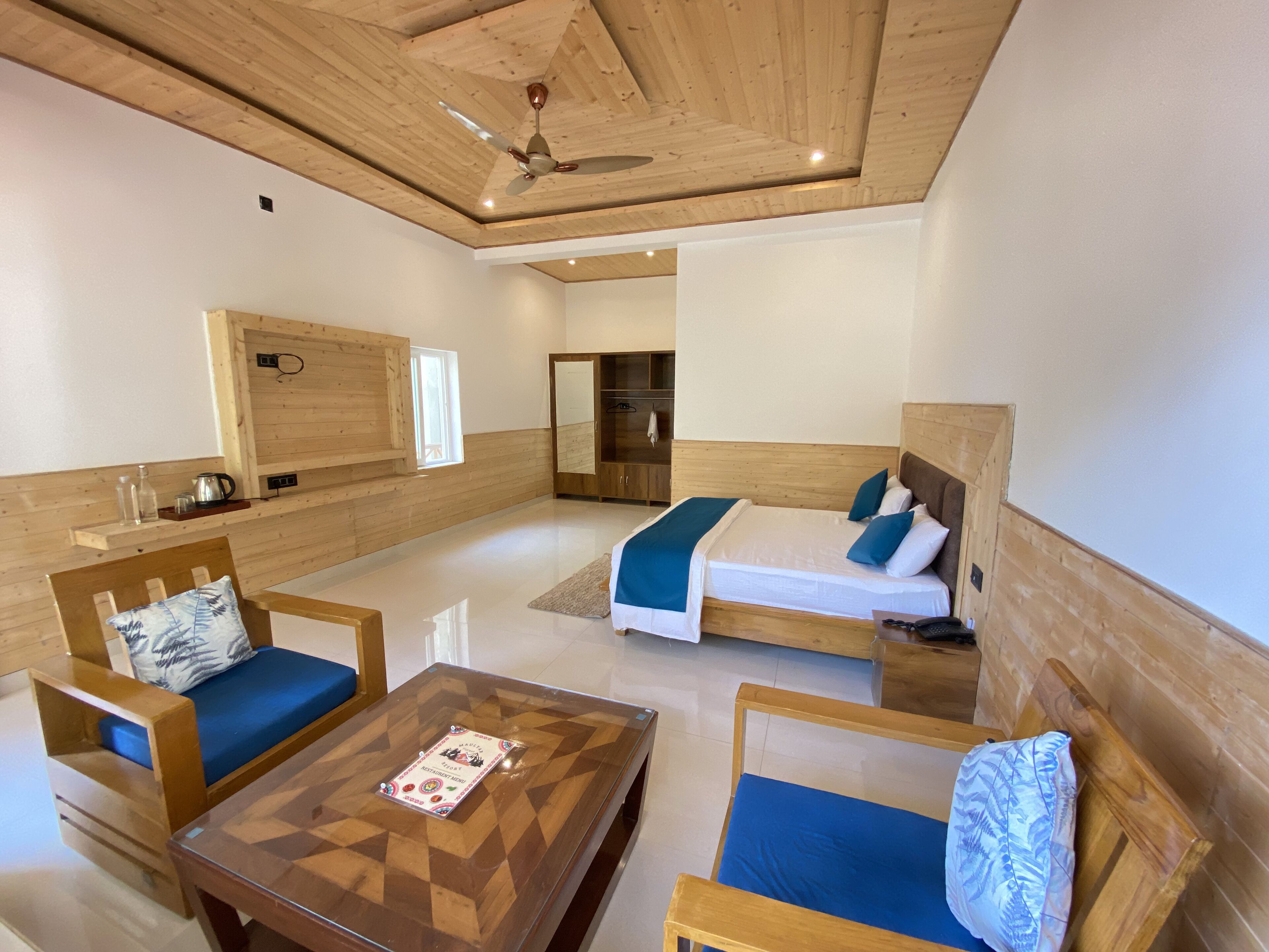 Luksus-dobbeltværelse - bjergudsigt | Premium-sengetøj, skrivebord, arbejdsområde til bærbare computere