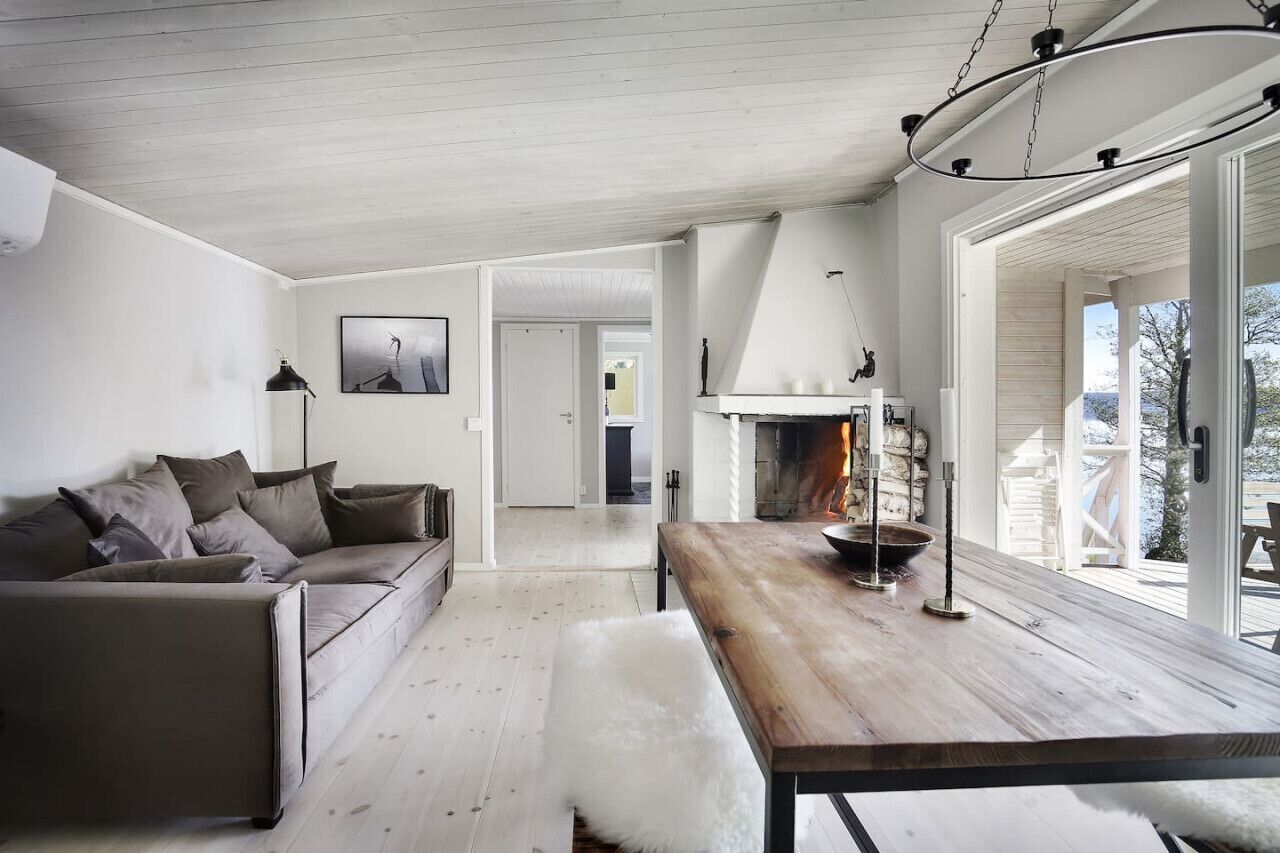 Kitchen table with space for six people
