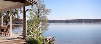 Dreamy House w. Private Dock by Sea