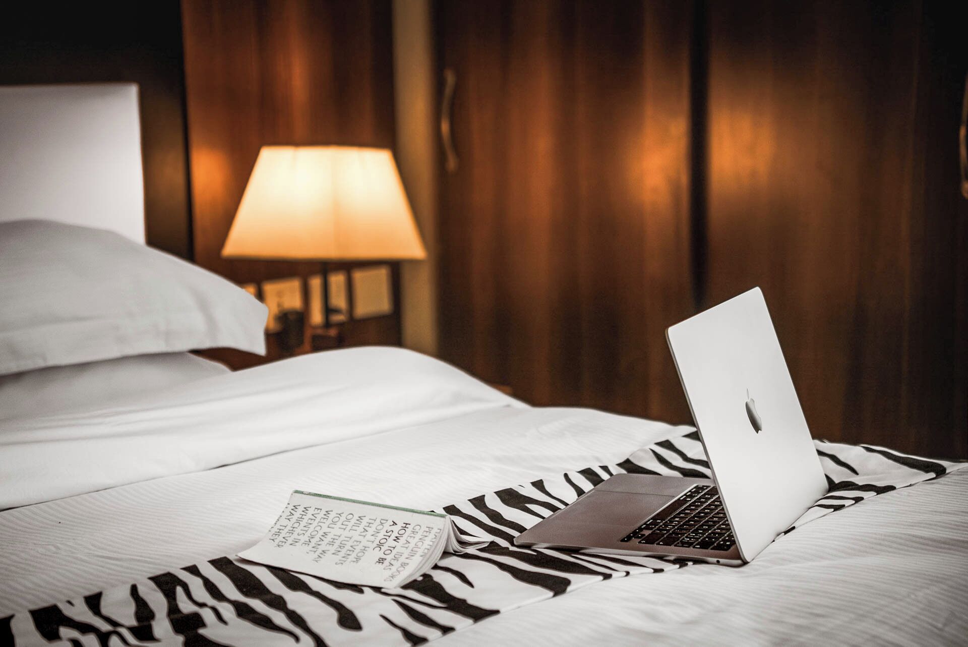 Deluxe Studio, Non Smoking, City View | Premium bedding, pillowtop beds, desk, laptop workspace