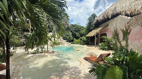 Pool. Casa Yaxunah 30 min from Chichen