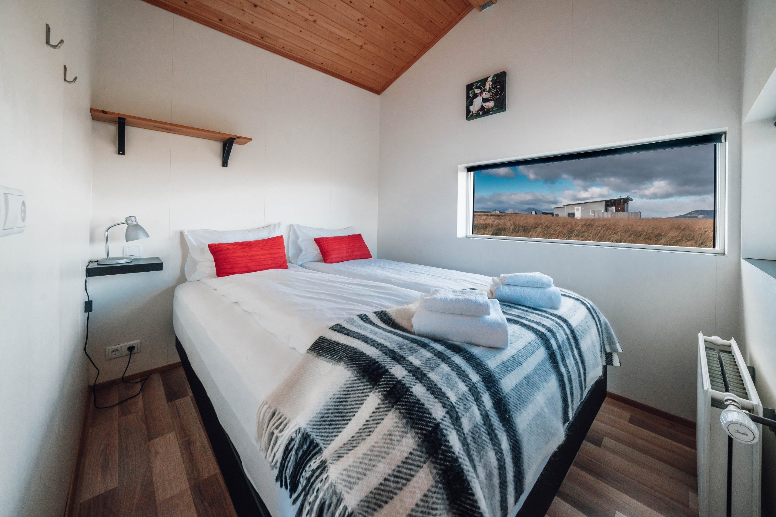Cabin (Two-person Cabin with Hot Tub) | Free WiFi, bed sheets