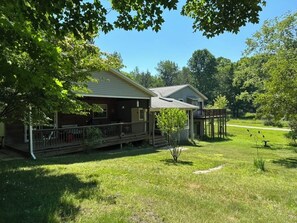 Exterior - Lake Michigan Getaway Near Pierport Beach, Arcadia Bluffs & Stargazing (Bear Lake)
