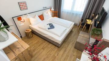 Classic Double Room | In-room safe, desk, free WiFi, bed sheets