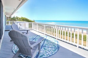 Property grounds - Spacious Beachfront Pool Home in charming Melbourne Beach  (Melbourne Beach)