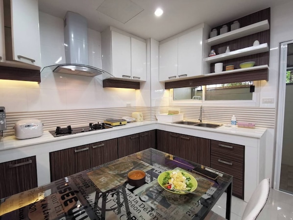 Private kitchen