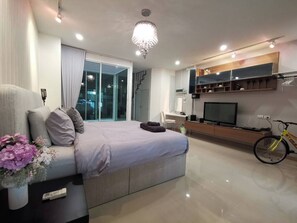 Iron/ironing board, WiFi, bed sheets - Home Base at Krabi 2BR 1BA Kitchen Laundry Parking for Family & Friends (Muaeng Krabi)