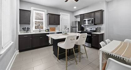 Spacious 3-bedroom house in scenic Mt. Washington near Grandview's city view