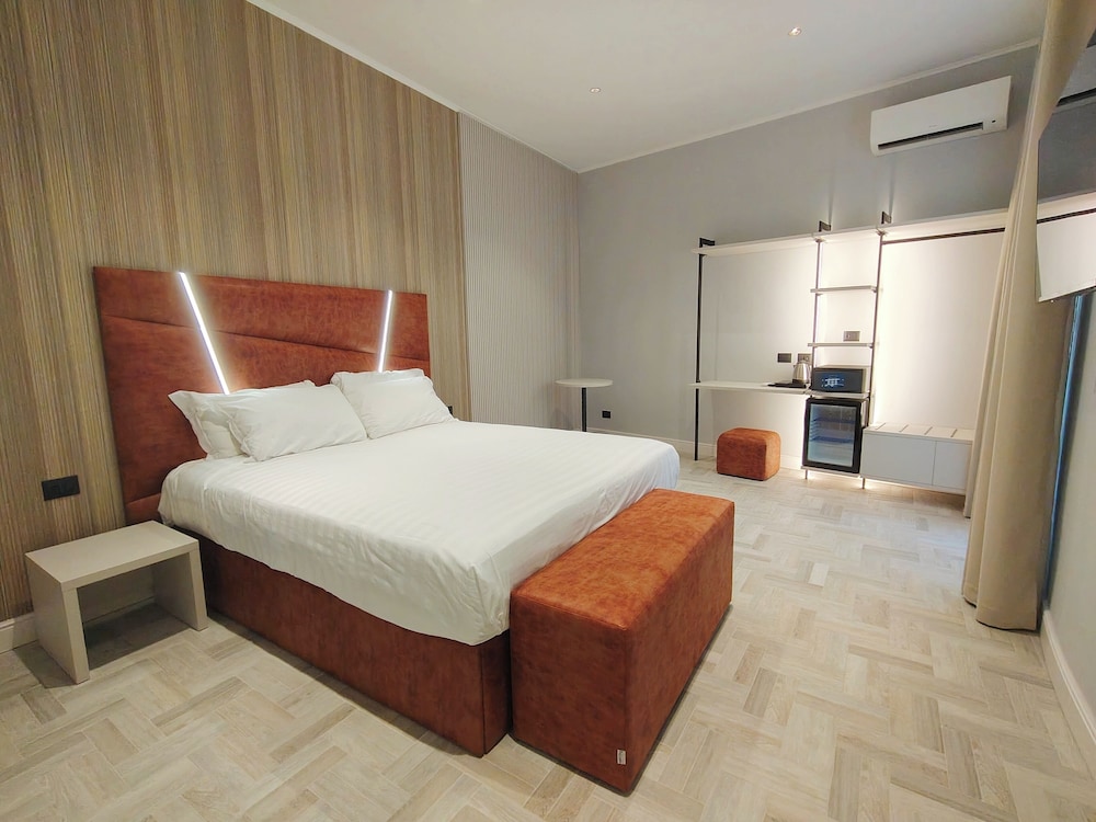 Crystal Domus - Rome