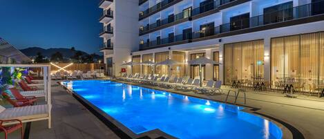 Outdoor pool, pool umbrellas, pool loungers