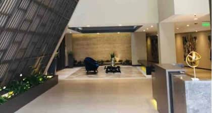 Modern Apartment in El Bosque, Quito