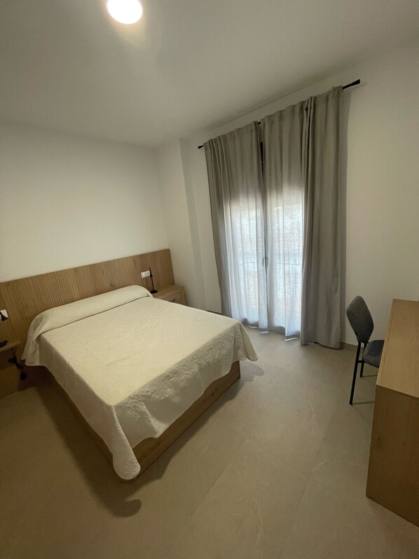 2 soverom, strykejern/-brett, wi-fi og sengetøy