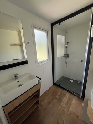 บ้านเคลื่อนที่คอมฟอร์ท | ห้องน้ำ