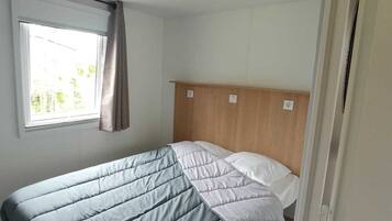 Comfort Mobile Home | 2 bedrooms, bed sheets