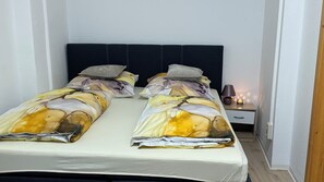 1 chambre, fer et planche à repasser, Wi-Fi, draps fournis