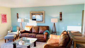 Smart TV, foosball, stereo